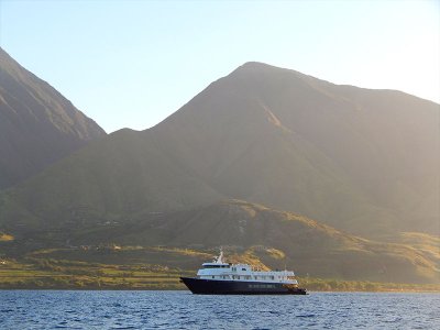 Safari Explorer, UnCruise