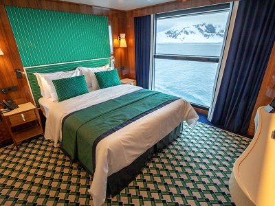 World Traveller Horizon Stateroom