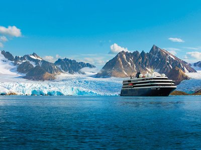 World Traveller Arctic Glacier